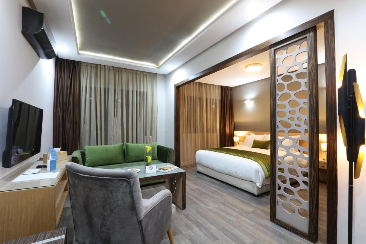 Hotel Silver & 4*