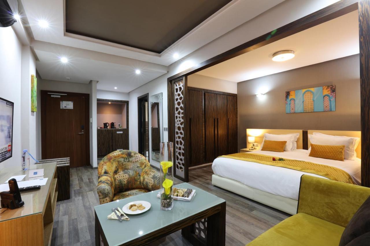 Silver & Hotel Casablanca