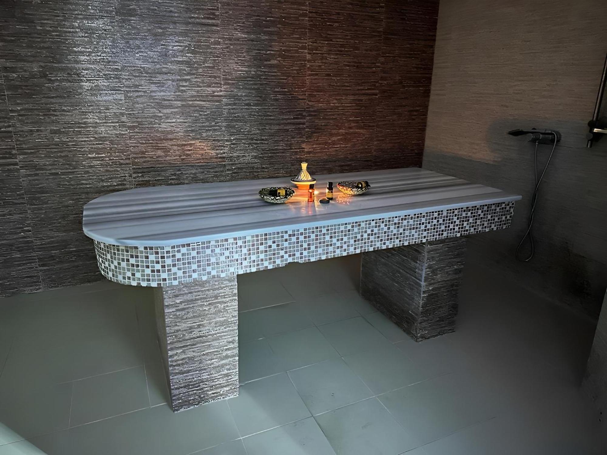 Silver & 4* Casablanca