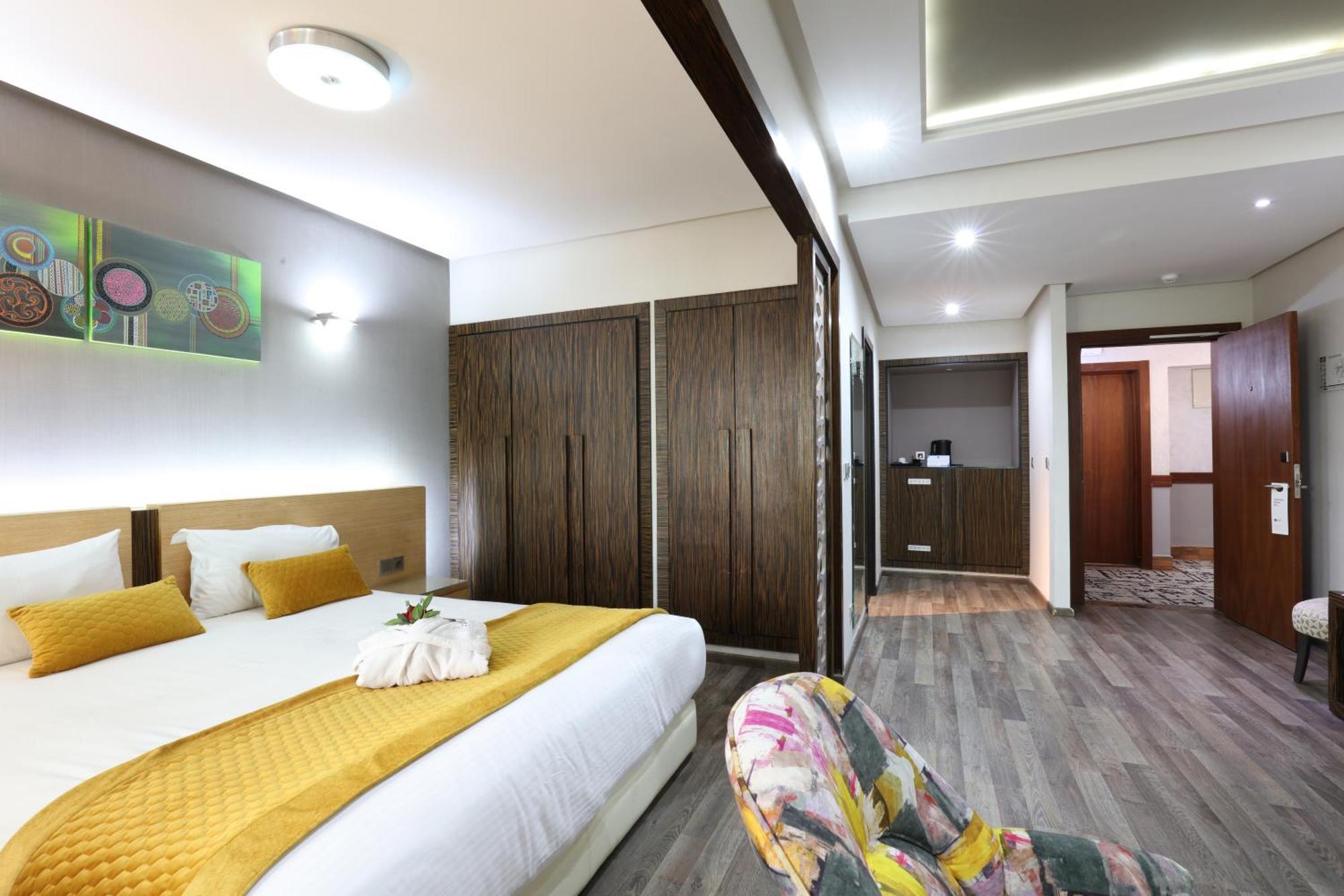 Silver & Hotel Casablanca